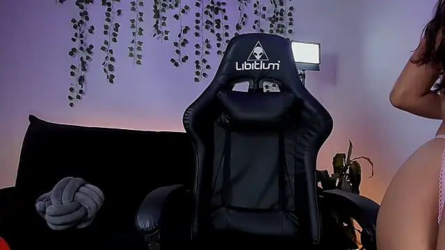 sara doll77 online show from March 2026 07:08:02 PM