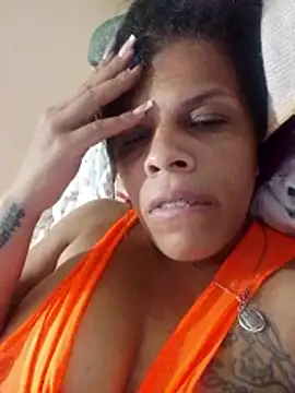 Esperanza 13 online show from May 2026 01:56:02 AM