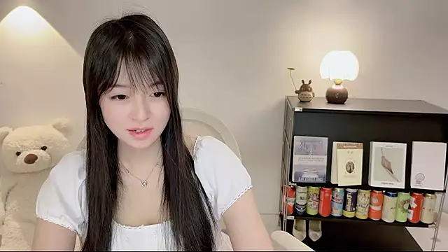 Snapshot of Onechestnut chatting on June 2026 02:34:02 AM Onechestnut online show from June 2026 02:34:02 AM