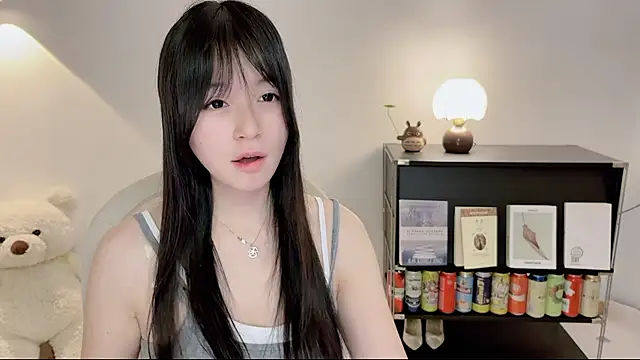 Snapshot of Onechestnut chatting on June 2026 12:39:01 PM Onechestnut online show from June 2026 12:39:01 PM
