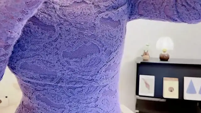 Snapshot of Onechestnut chatting on November 2025 06:14:02 AM Onechestnut online show from November 2025 06:14:02 AM