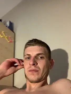 macho1347 online show from March 2026 04:40:01 PM