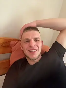 Snapshot of macho1347 chatting on May 2026 09:31:02 AM macho1347 online show from May 2026 09:31:02 AM