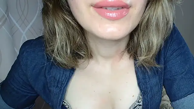 Snapshot of miss__Sophie chatting on July 2026 06:20:02 AM miss Sophie online show from July 2026 06:20:02 AM