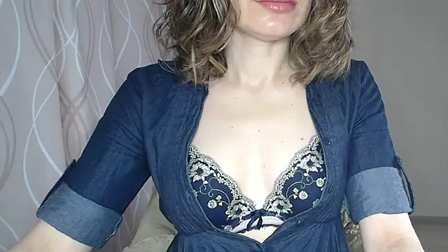 Snapshot of miss__Sophie chatting on June 2026 06:29:02 AM miss Sophie online show from June 2026 06:29:02 AM