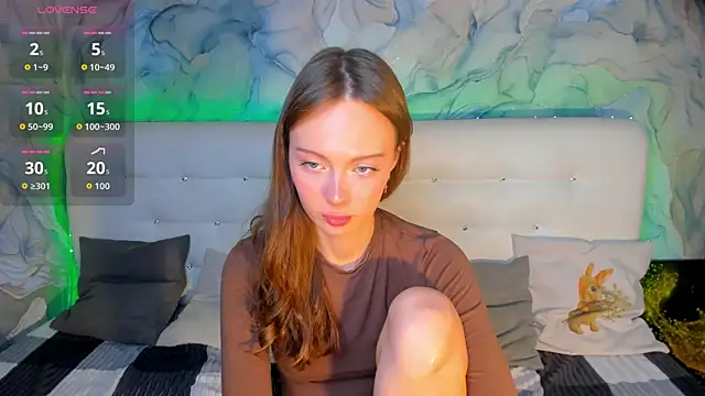 LolaMeddisson online show from October 2025 10:10:01 PM