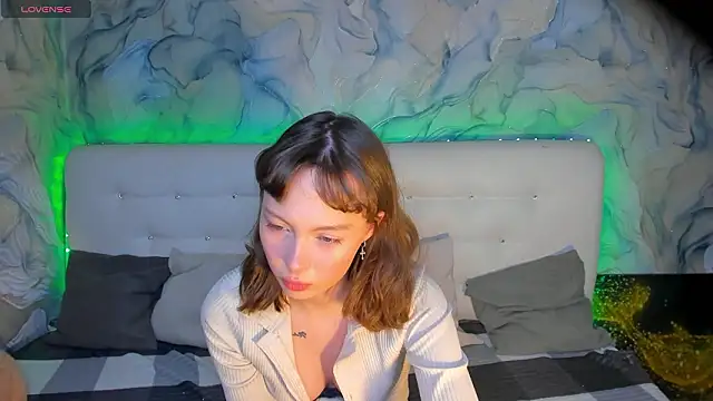 Snapshot of LolaMeddisson chatting on March 2026 09:53:01 PM LolaMeddisson online show from March 2026 09:53:01 PM