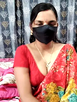 Snapshot of Lalitha-1995 chatting on July 2026 05:41:01 AM Lalitha-1995 online show from July 2026 05:41:01 AM