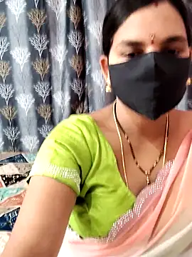 Snapshot of Lalitha-1995 chatting on May 2026 05:27:02 AM Lalitha-1995 online show from May 2026 05:27:02 AM