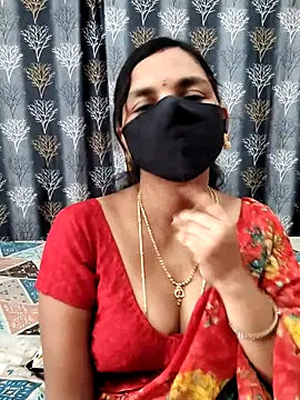 Snapshot of Lalitha-1995 chatting on July 2026 05:05:02 AM Lalitha-1995 online show from July 2026 05:05:02 AM