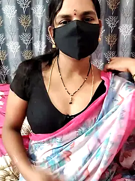 Snapshot of Lalitha-1995 chatting on May 2026 04:23:01 AM Lalitha-1995 online show from May 2026 04:23:01 AM