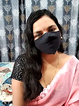 Snapshot of Lalitha-1995 chatting on July 2026 04:53:01 AM Lalitha-1995 online show from July 2026 04:53:01 AM
