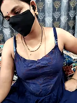 Snapshot of Lalitha-1995 chatting on June 2026 06:18:02 AM Lalitha-1995 online show from June 2026 06:18:02 AM