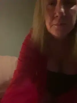 X-Victoria-X online show from November 2025 01:42:02 AM