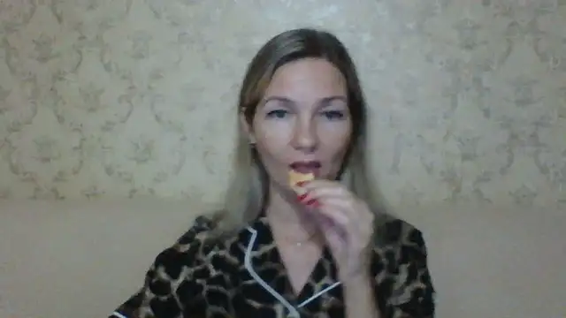 Snapshot of sweetriki chatting on October 2025 05:31:01 PM sweetriki online show from October 2025 05:31:01 PM