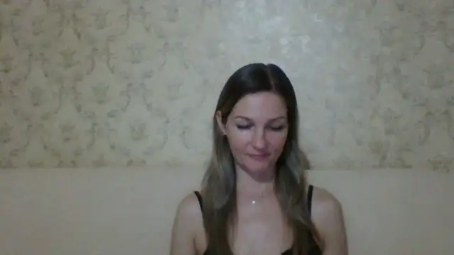 sweetriki online show from April 2026 05:19:01 PM