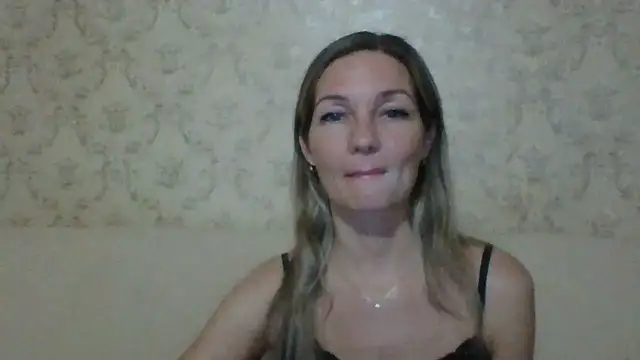 Snapshot of sweetriki chatting on November 2025 05:51:01 PM sweetriki online show from November 2025 05:51:01 PM