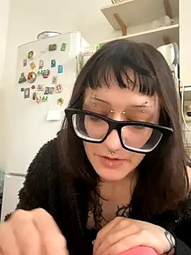 severingratty online show from November 2025 09:34:02 AM