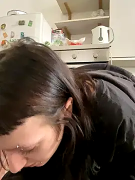 severingratty online show from November 2025 09:43:01 AM