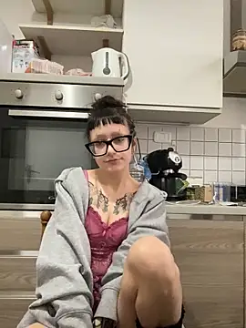 severingratty online show from October 2025 06:45:01 AM