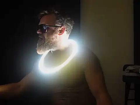 Stewart Barnz online show from April 2026 02:47:01 AM