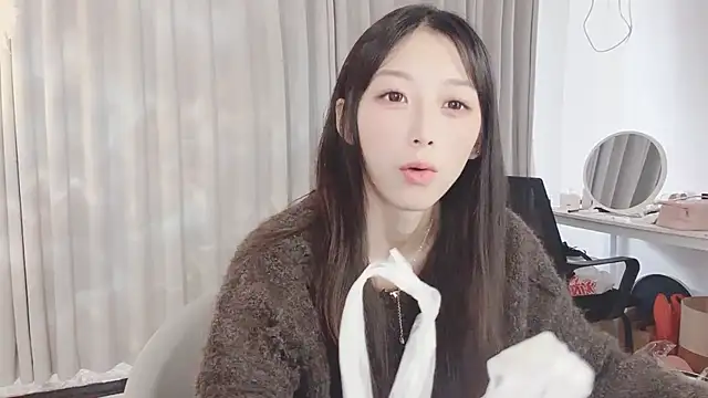 Snapshot of jiangjiang_caicai chatting on November 2025 03:44:01 AM jiangjiang caicai online show from November 2025 03:44:01 AM