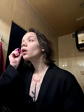 Snapshot of enchanting_chloe chatting on October 2025 05:47:02 PM enchanting chloe online show from October 2025 05:47:02 PM