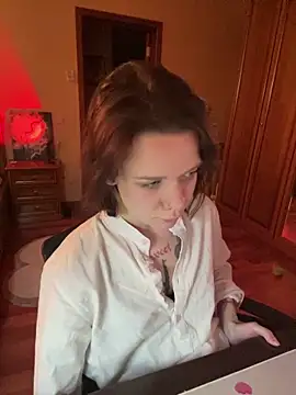 Snapshot of enchanting_chloe chatting on October 2025 04:08:02 PM enchanting chloe online show from October 2025 04:08:02 PM