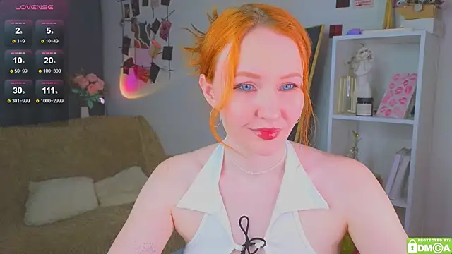 JoyceJones online show from October 2025 07:44:01 PM