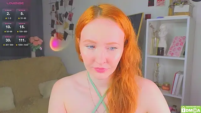 JoyceJones online show from October 2025 07:14:01 PM
