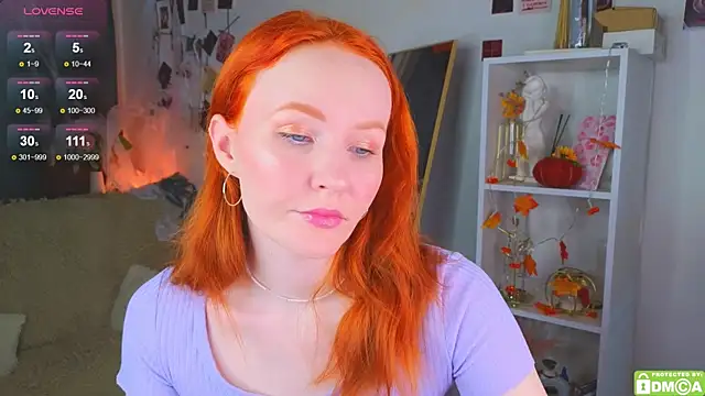 Snapshot of JoyceJones chatting on November 2025 08:03:01 PM JoyceJones online show from November 2025 08:03:01 PM