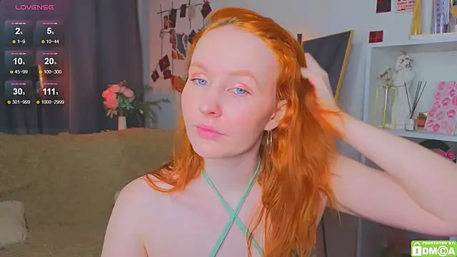 Snapshot of JoyceJones chatting on November 2025 09:26:02 PM JoyceJones online show from November 2025 09:26:02 PM