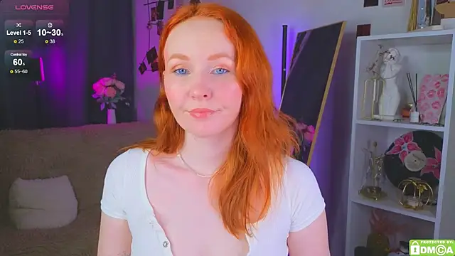 Snapshot of JoyceJones chatting on November 2025 07:07:02 PM JoyceJones online show from November 2025 07:07:02 PM