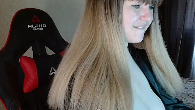 Miaxfox online show from November 2025 11:59:02 AM