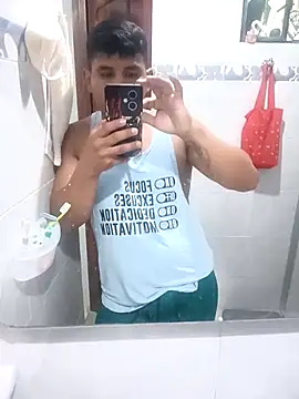 Oscariin96 online show from February 2026 11:37:02 PM