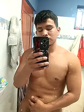 Oscariin96 online show from February 2026 04:48:02 PM