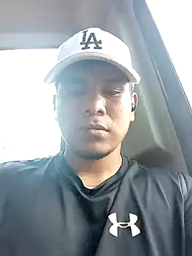 Oscariin96 online show from February 2026 07:36:01 PM