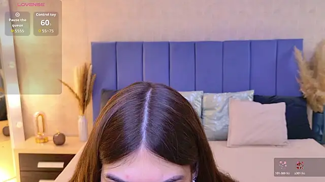 MaggieTurner online show from November 2025 01:20:02 AM