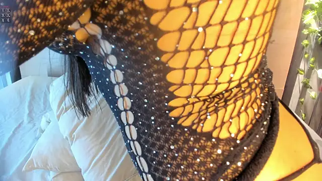 Snapshot of alexamonroe_ chatting on November 2025 09:37:01 PM alexamonroe online show from November 2025 09:37:01 PM