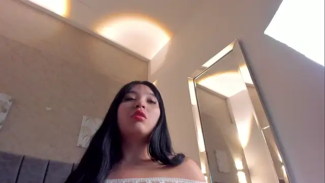 Lunaa bellaa online show from December 2025 07:41:01 PM