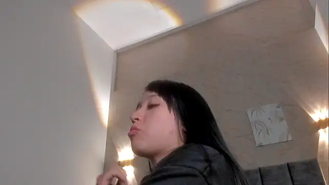 Lunaa bellaa online show from February 2026 07:36:01 PM