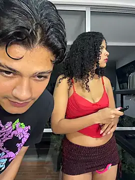 Snapshot of Rose-andres chatting on July 2026 03:24:01 AM Rose-andres online show from July 2026 03:24:01 AM