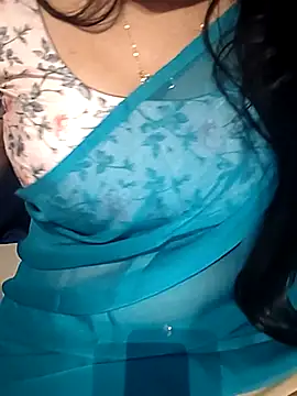 Anuforyou19 online show from November 2025 05:17:02 PM