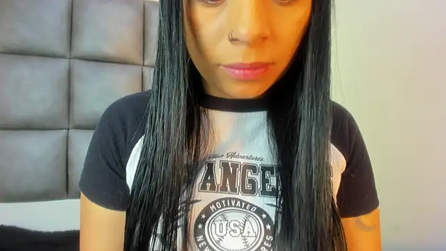 Mia lopez   online show from October 2025 11:58:02 AM