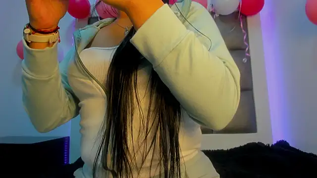 Snapshot of Mia_lopez__ chatting on November 2025 12:31:02 PM Mia lopez online show from November 2025 12:31:02 PM