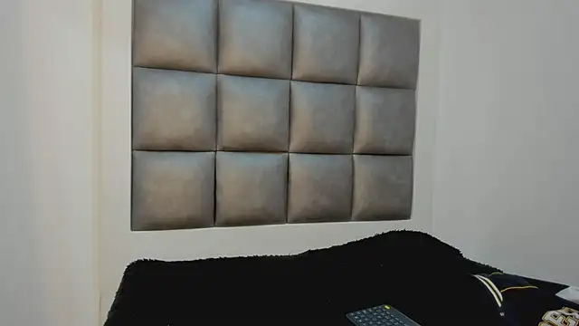 Snapshot of Mia_lopez__ chatting on September 2025 02:05:01 PM Mia lopez online show from September 2025 02:05:01 PM