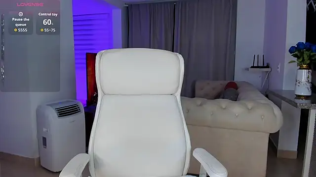 MeganScott online show from November 2025 12:00:01 AM