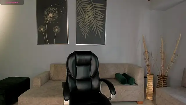 MeganScott online show from December 2024 08:01:01 PM