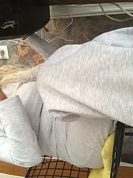 AlevNaz online show from October 2025 01:45:01 PM