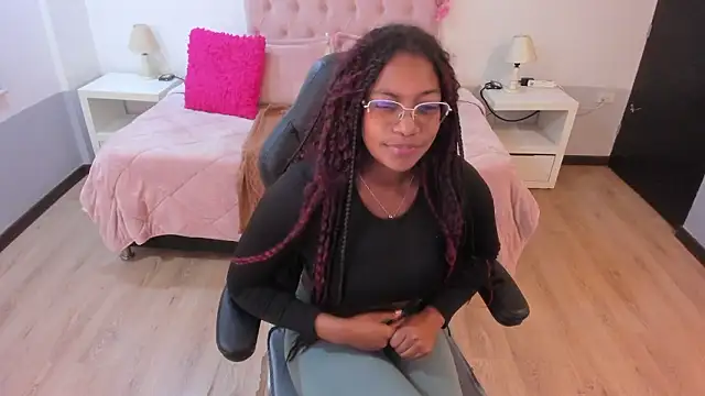 Snapshot of ebony_fantasy2 chatting on March 2026 12:09:01 PM ebony fantasy2 online show from March 2026 12:09:01 PM